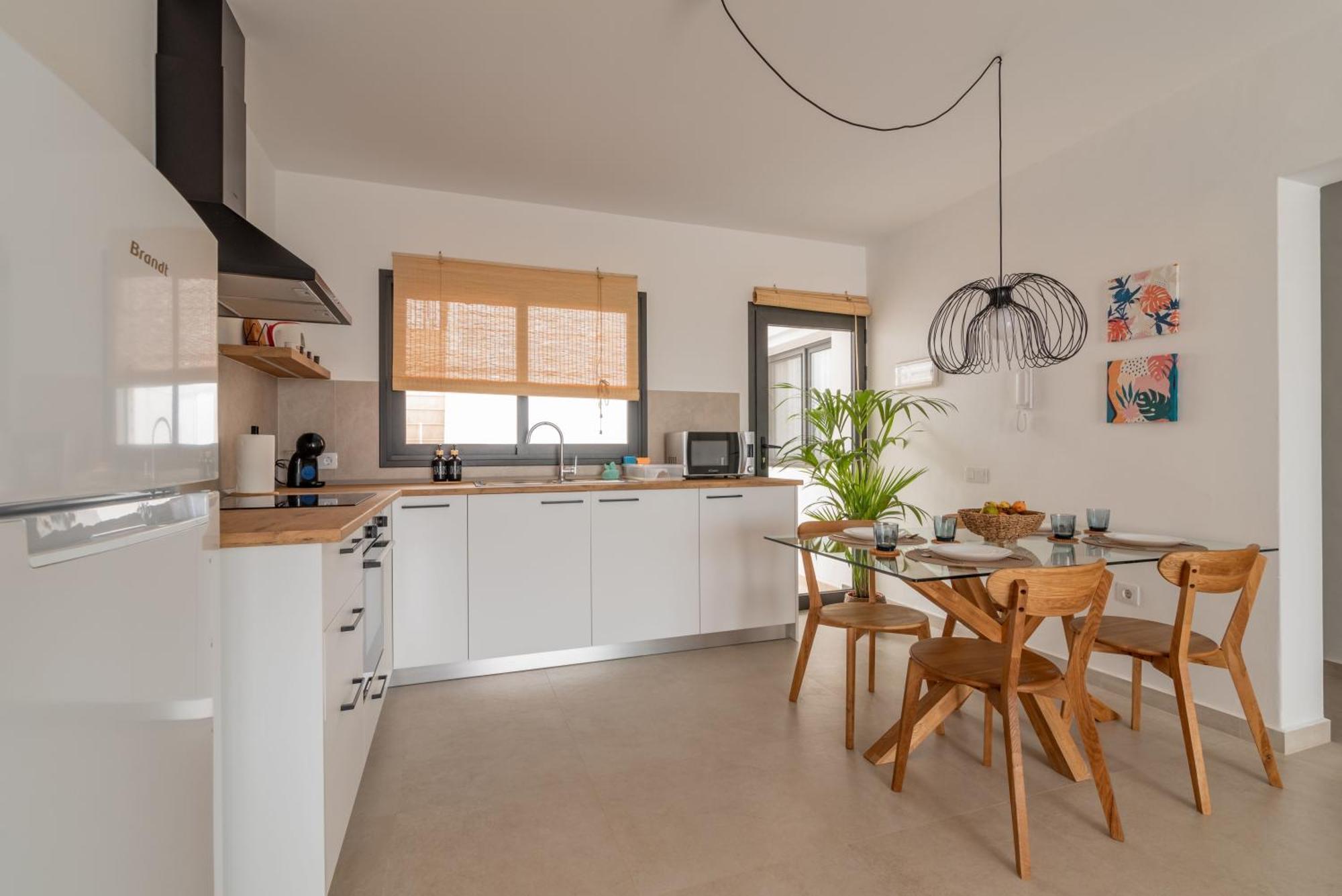 Seascape Heated Pool, Air-Con, View, Adult Only Apartment Коралео Екстериор снимка