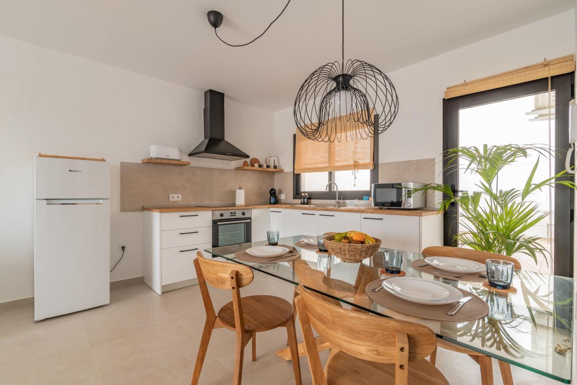 Seascape Heated Pool, Air-Con, View, Adult Only Apartment Коралео Екстериор снимка