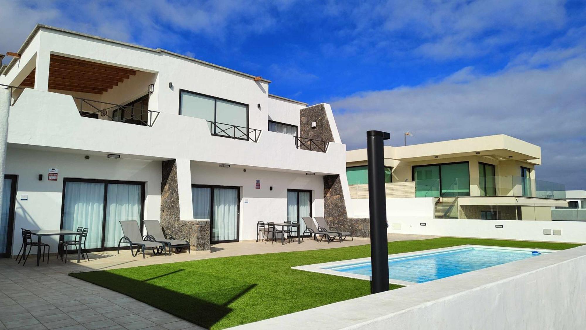 Seascape Heated Pool, Air-Con, View, Adult Only Apartment Коралео Екстериор снимка